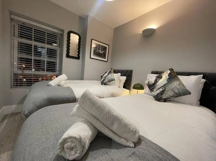 The Lux Loft Spacious & Stylish Cardiff 0*,  Storbritannien