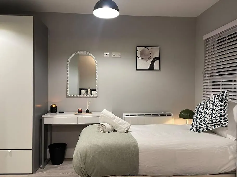 Lägenhet The Lux Loft Spacious & Stylish Cardiff Storbritannien
