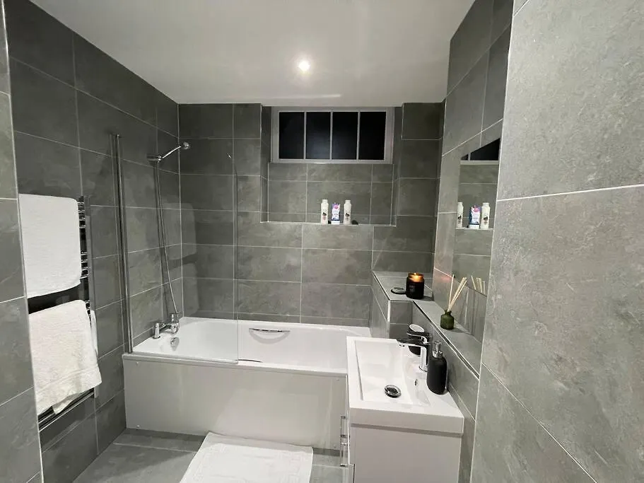 The Lux Loft Spacious & Stylish Cardiff Lägenhet
